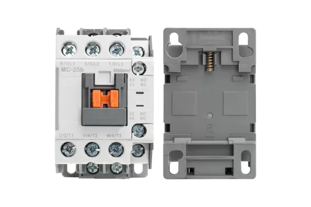 MC-25B Khởi Động Từ 3 Pha 220VAC 25A